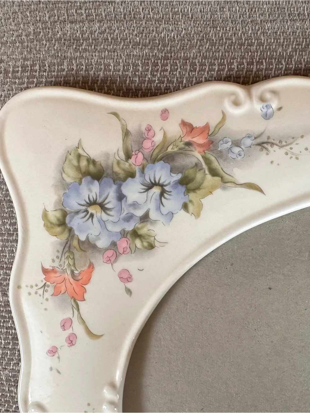 Vintage Floral Ceramic Oval Picture Frame - Pastel Blue & Pink Flowers